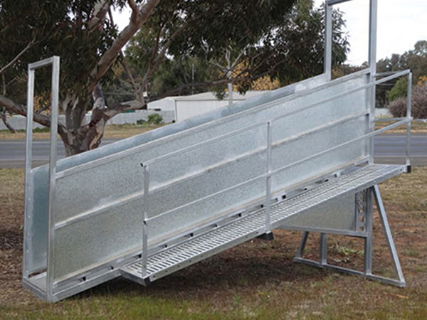 adjustable-sheep-loading-ramp adjustable-sheep-loading-ramp