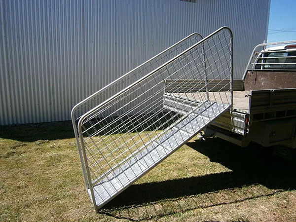 Portable-Sheep-Load-Ramps Portable-Sheep-Load-Ramps