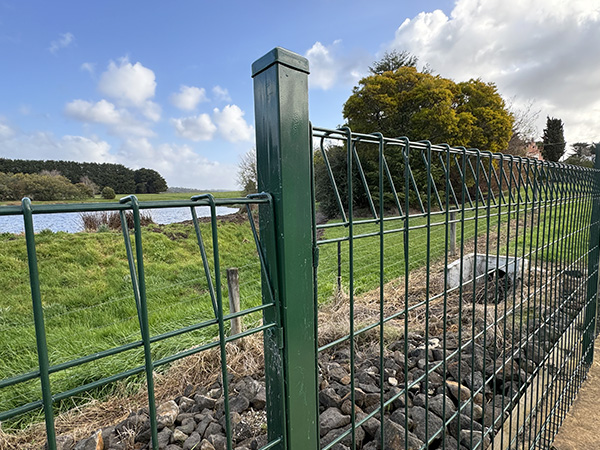 Powder-coating-BRC-fence