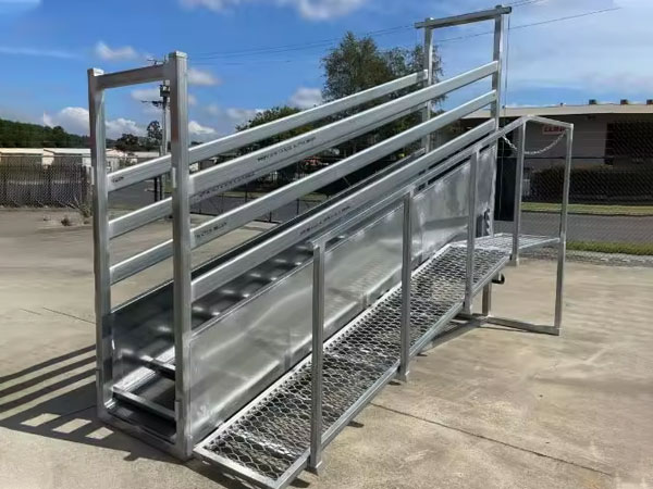 Adjustable-Sheep-Loading-Ramp