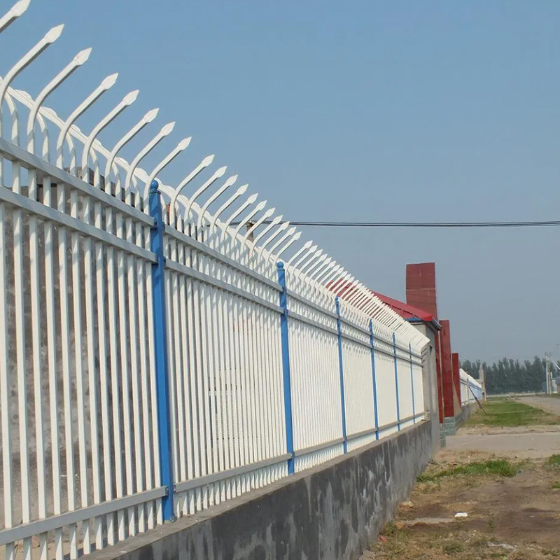 Bent Top Tubular Steel Fence