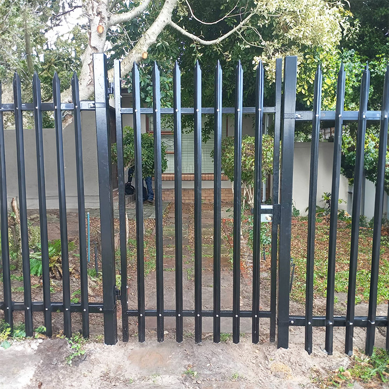 Palisade Fence Single Gate