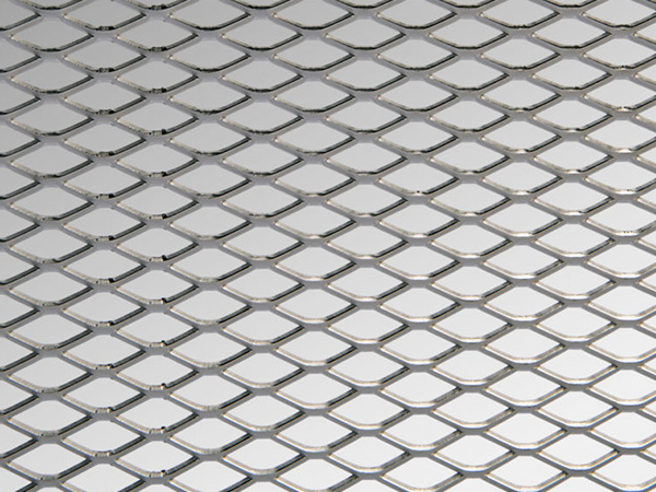 0.5-INCH-DIAMOND-OPENING-768x576