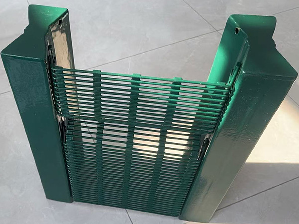 Double-trapezoidal-column