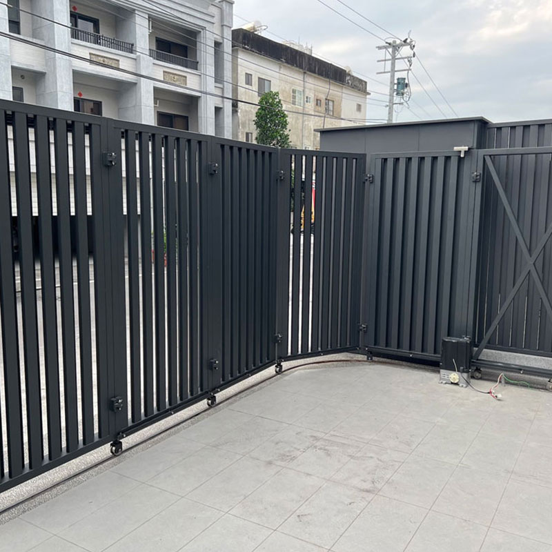 Floating Folding Door