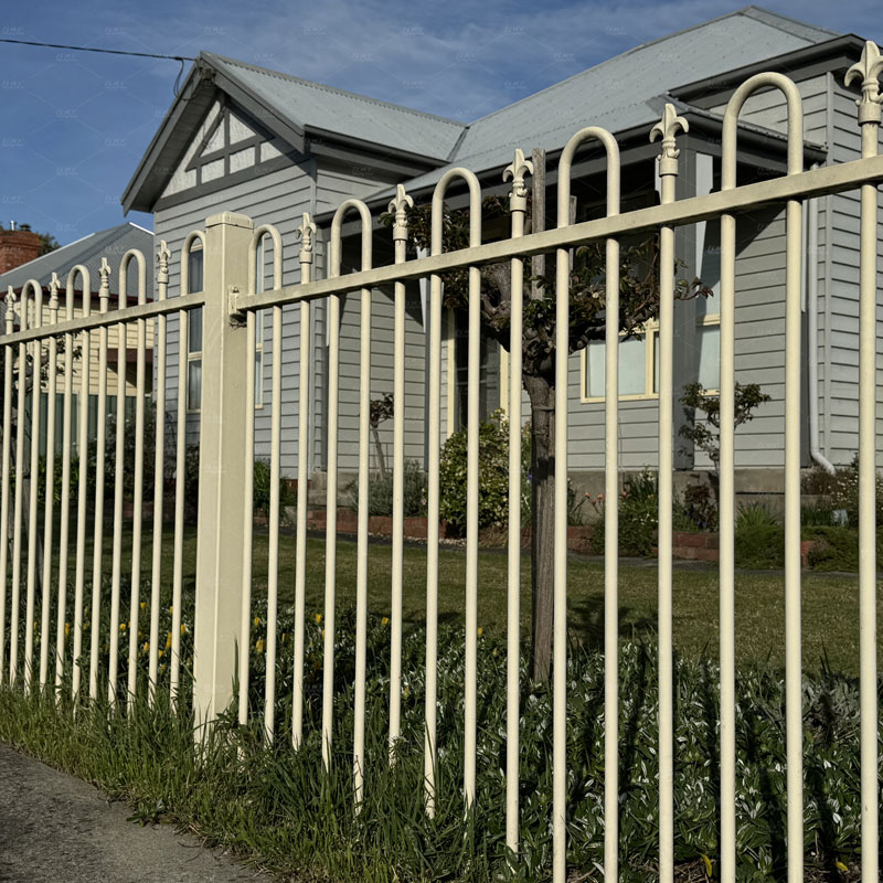 Bow Top&nbsp;Tubular Steel Fence