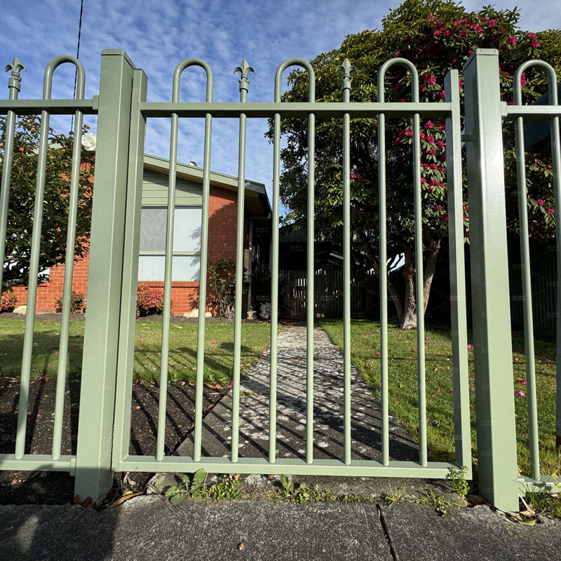 Bow Top&nbsp;Tubular Steel Fence