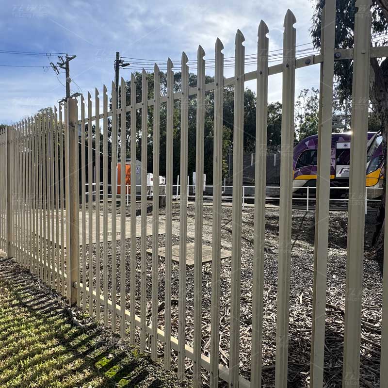 Palisade Fence